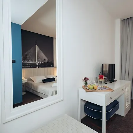 Passport Belgrade Hotel