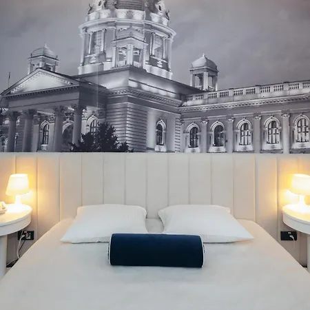 Passport Belgrade Hotel