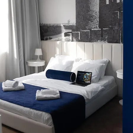 Passport מלון 4*