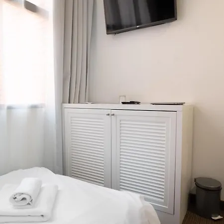 Passport Belgrade 4*