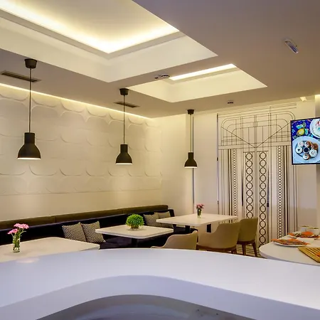 Hotel Passport Belgrade 4*